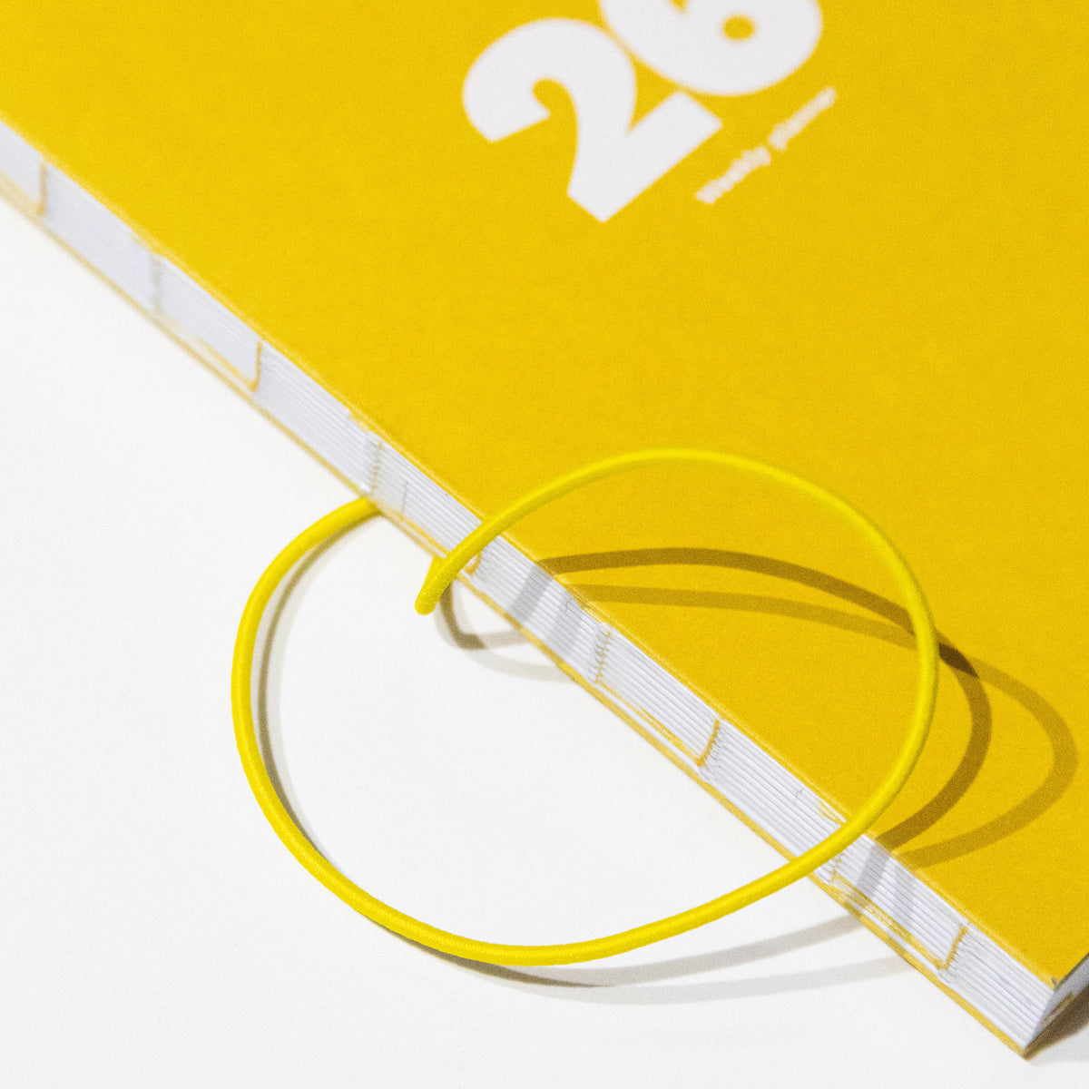 OCTÀGON Design 2026 Grote maandplanner, 12 maanden, januari - december 2026, de iconische Monthly Octagon-planner, A4, rood, softcover OCTÀGON Design 2026 Grote maandplanner, 12 maanden, januari - december 2026, de iconische Monthly Octagon-planner, A4, rood, softcover
