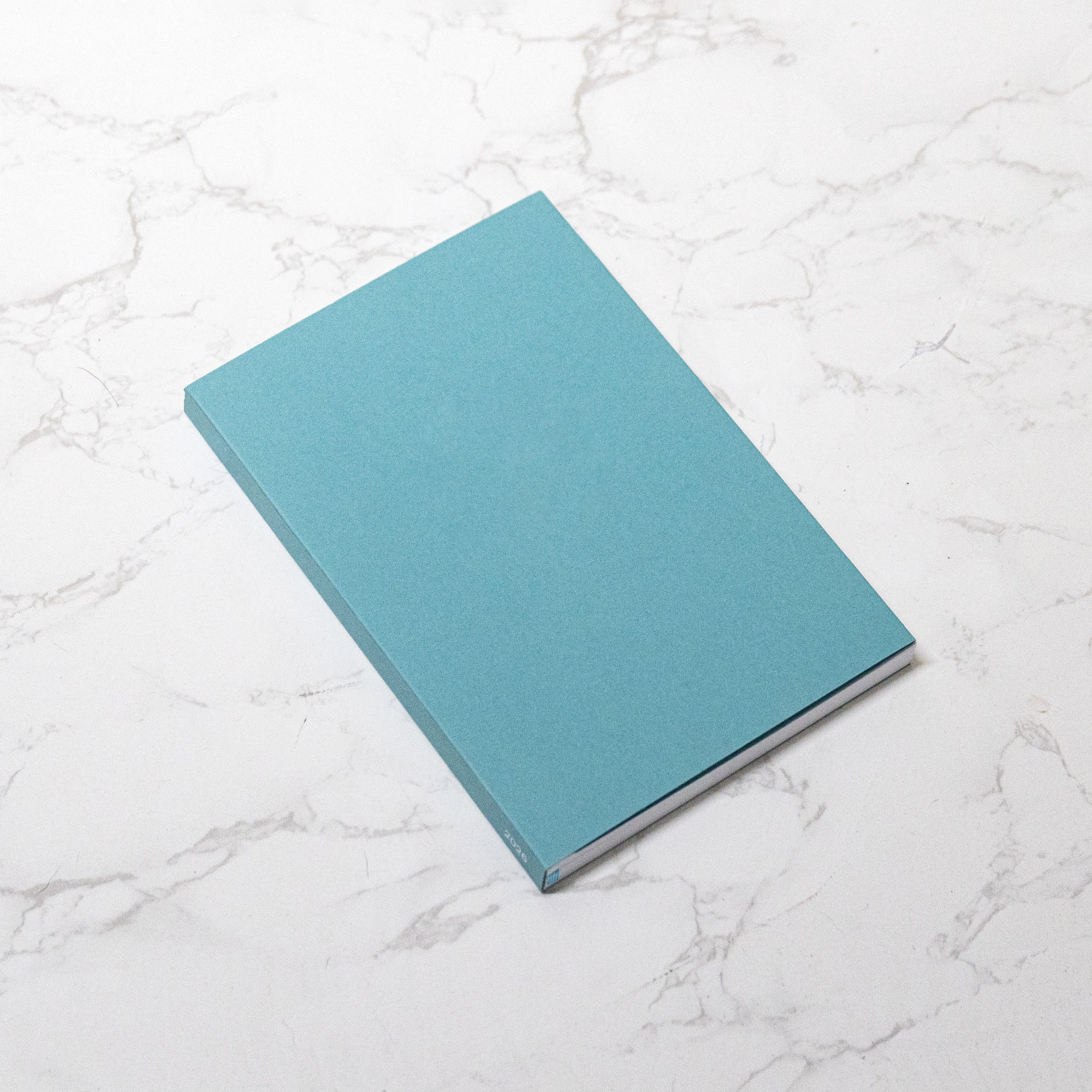 PREMIUM - Notebook · Lay-flat · 144 pages · Similar A5 size
