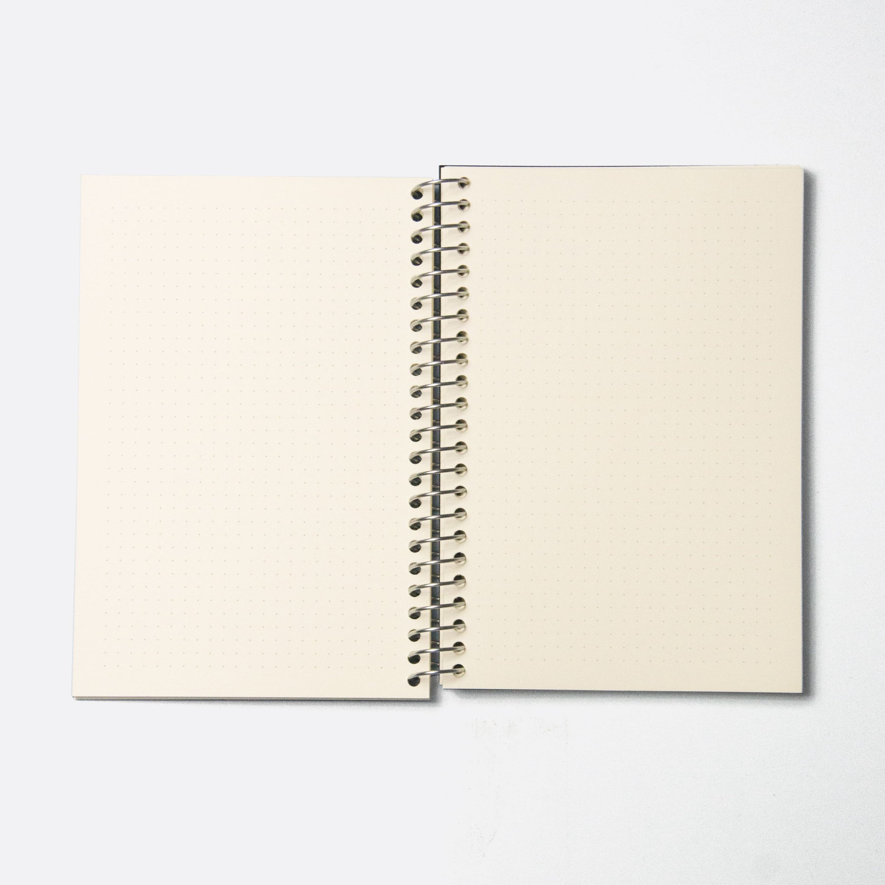 CUSTOM · Spiral notebook · Black · 144 pages · Similar A5