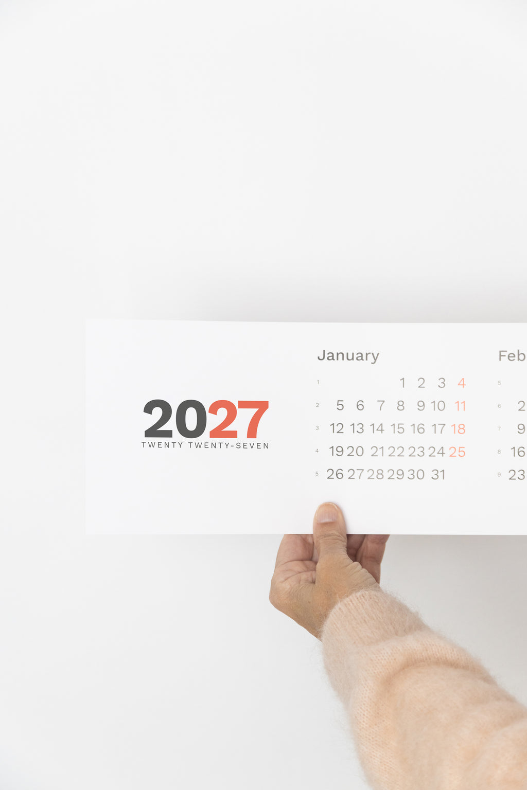 2027 Horizontal Calendar by Octàgon Design. Detail of the design.