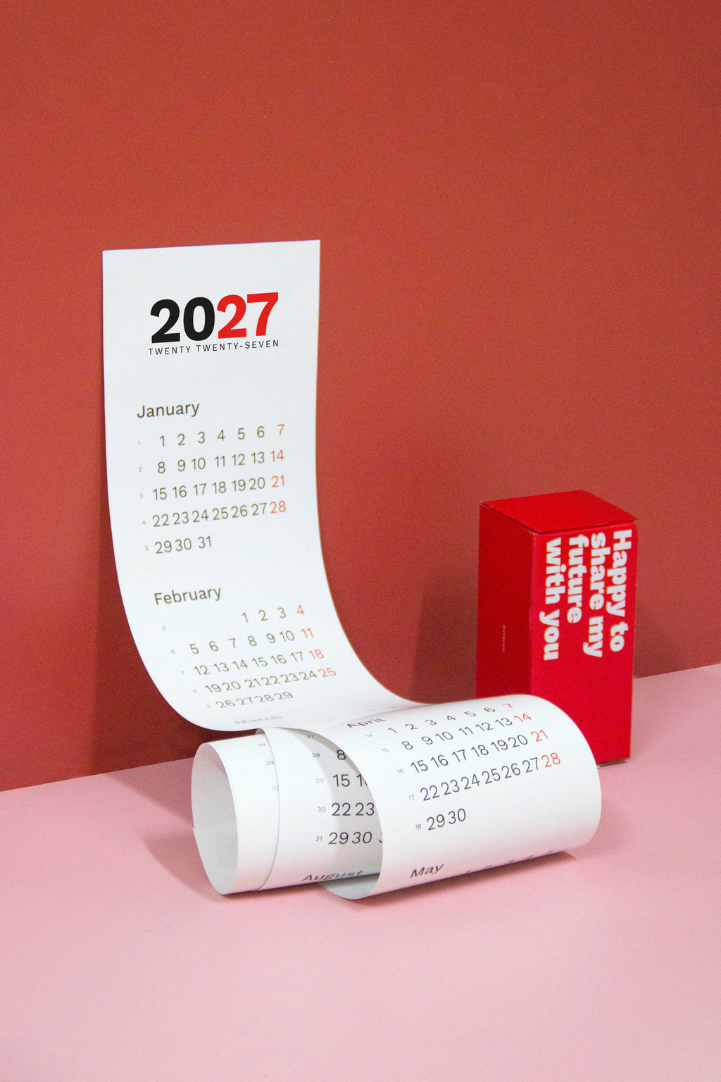 2027 Vertical Calendar by Octàgon Design. The calendar with his packagin.