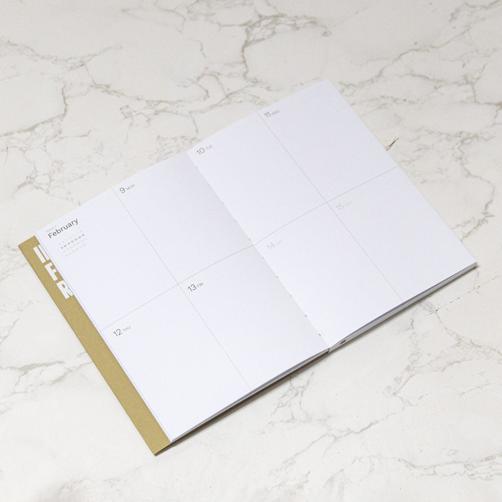Best 2026 weekly planner A4 size from Octàgon Design. Camel color. Weekly view.