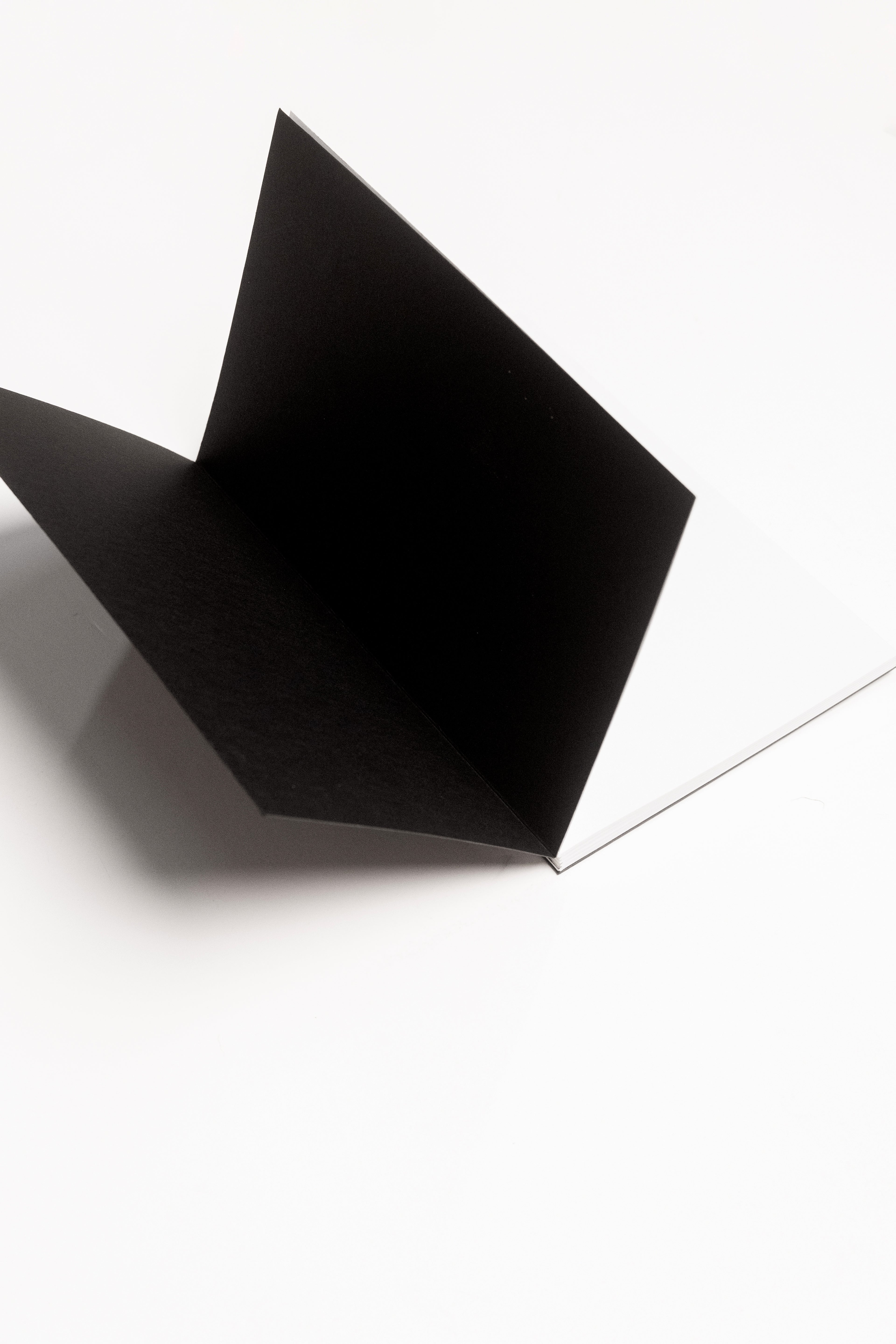Open Spine Notebook 13,5x20 cm (80 pages) · Dotted. Inner cover detail.