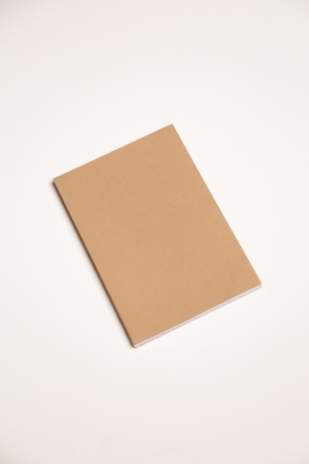 Open Spine Notebook 13,5x20 cm (80 pages) · Dotted. Camel cover color.