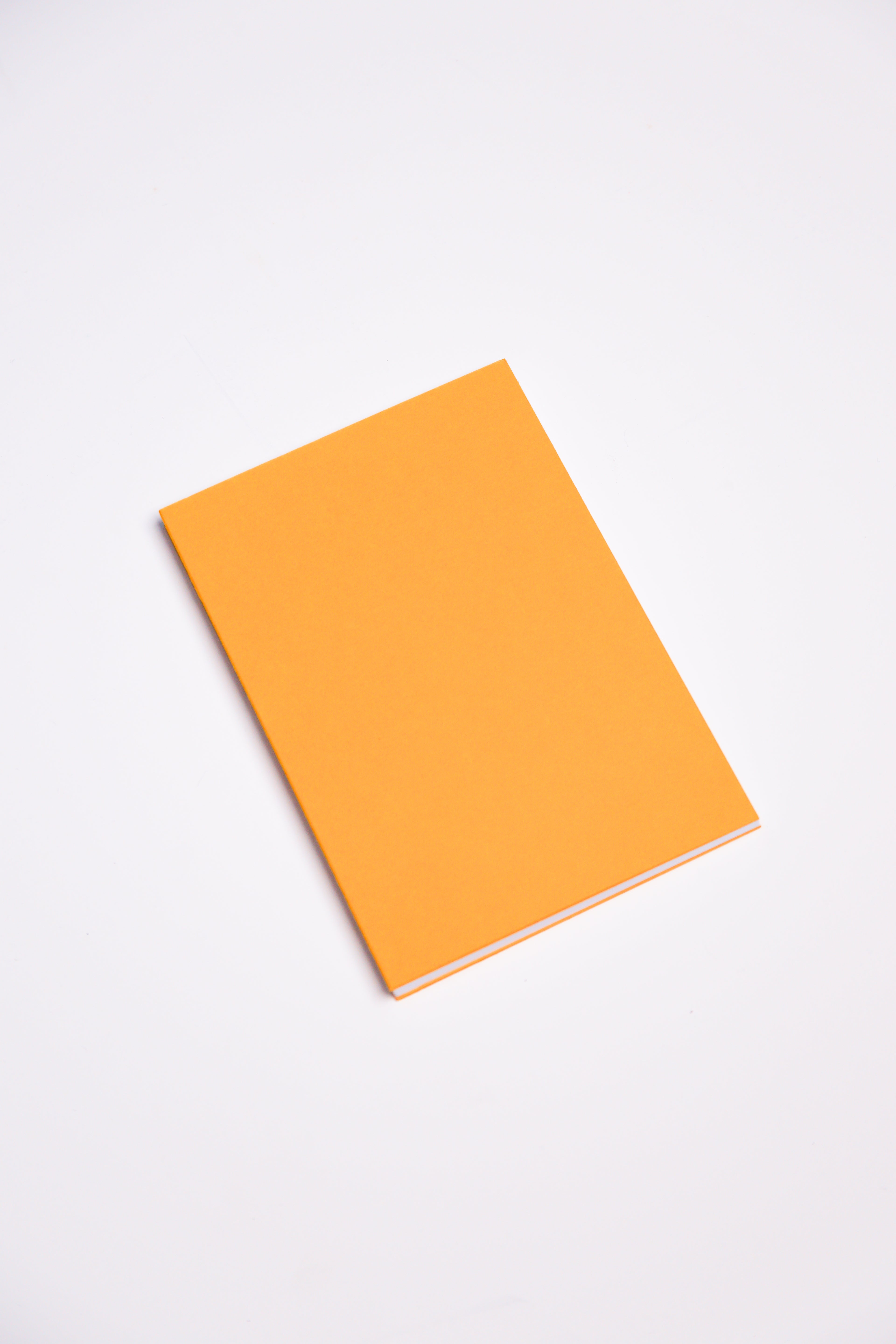 Open Spine Notebook 13,5x20 cm (80 pages) · Dotted. Indian Yellow color cover.