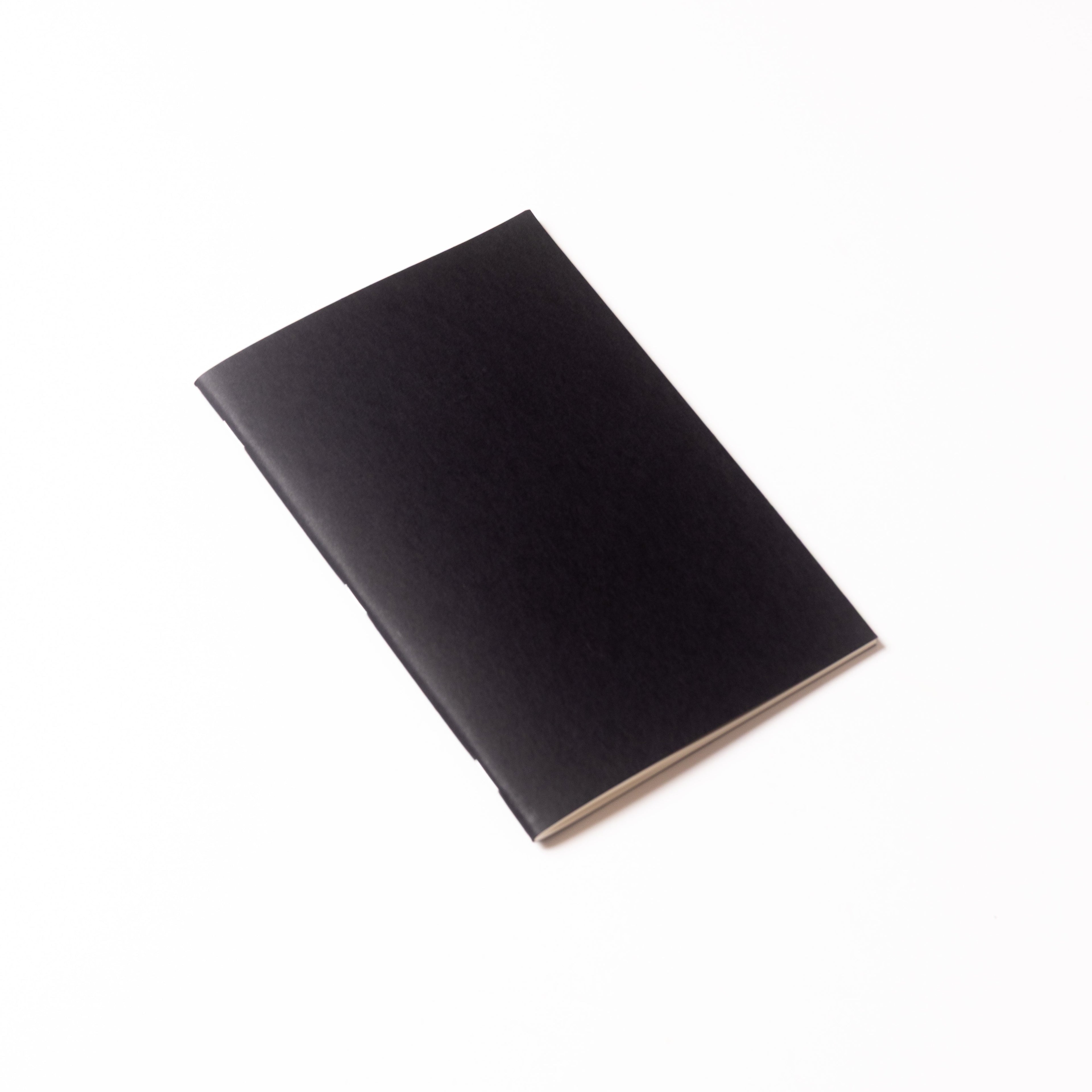 LIGHT - Black Notebook 13,5x20 cm (80 pages) · Dotted · Black