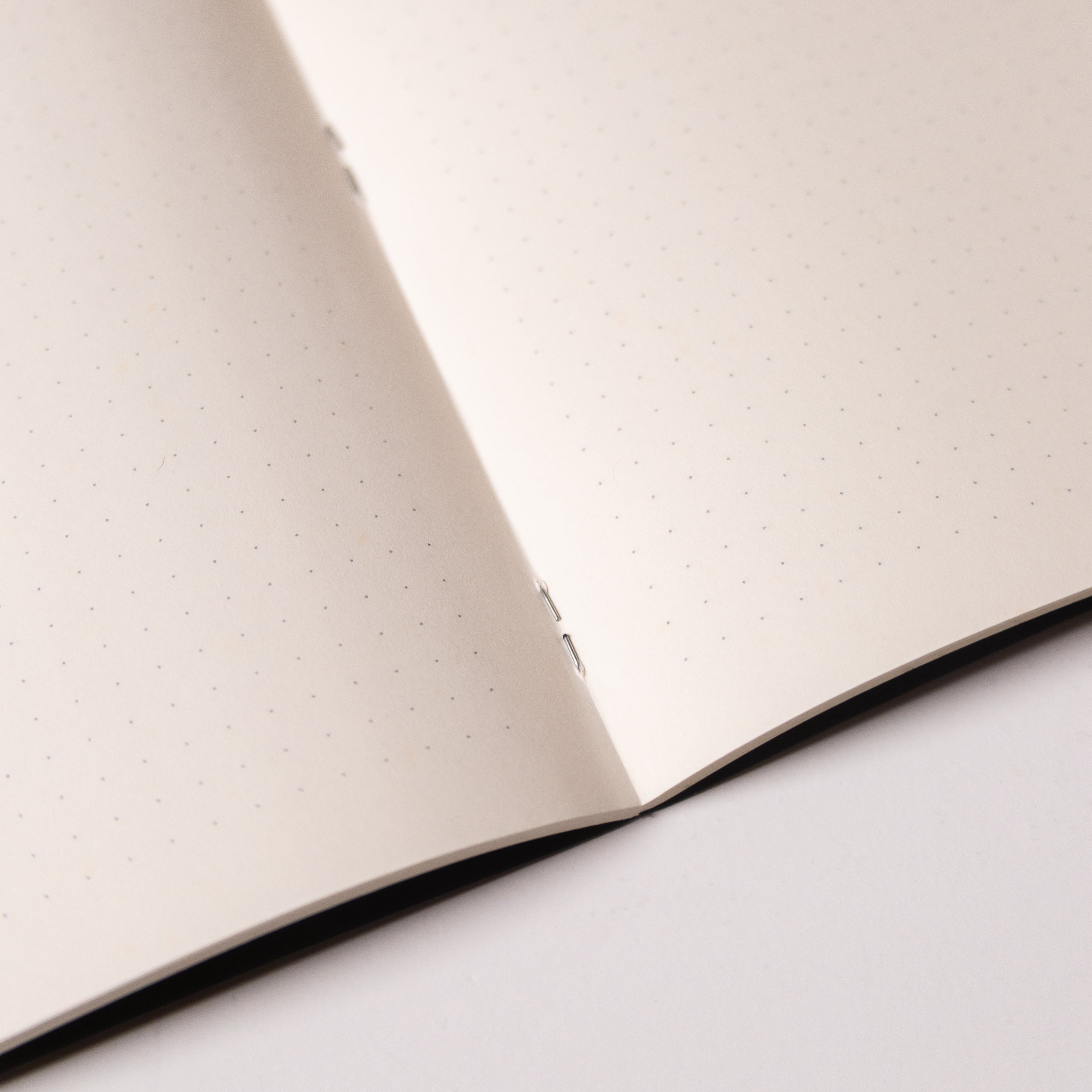 LIGHT - Black Notebook 13,5x20 cm (80 pages) · Dotted · Black