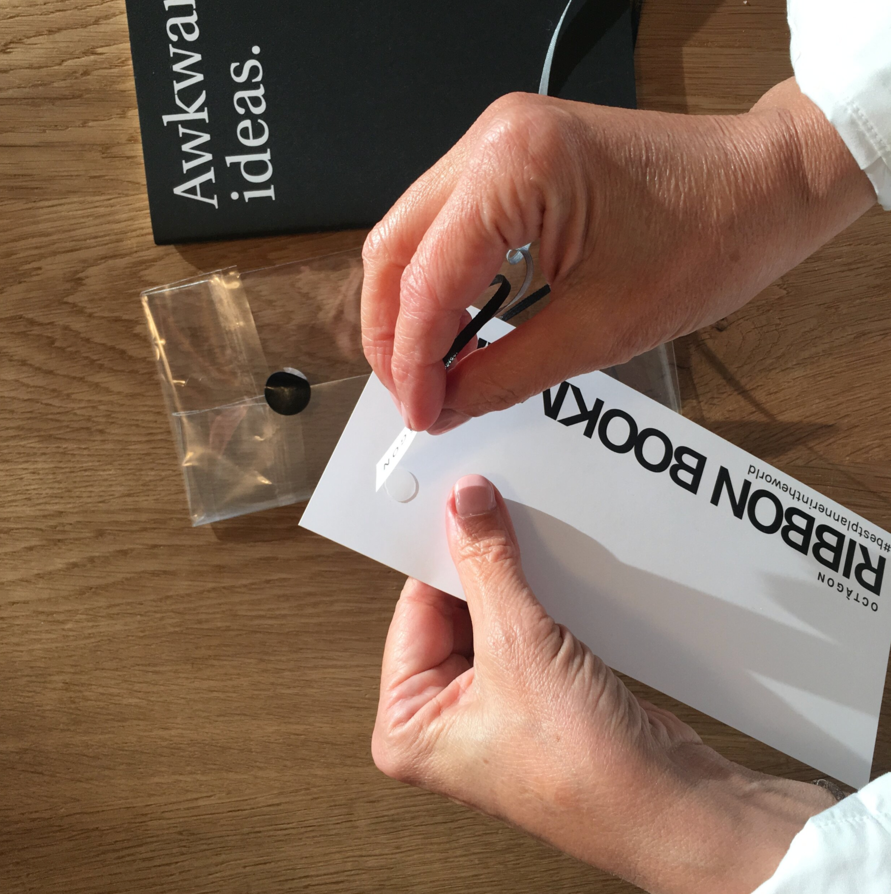 OCTÀGON DESIGN | Black Ribbon Bookmark | 3 ribbons | White, grey and black ribbon bookmarks. | Details